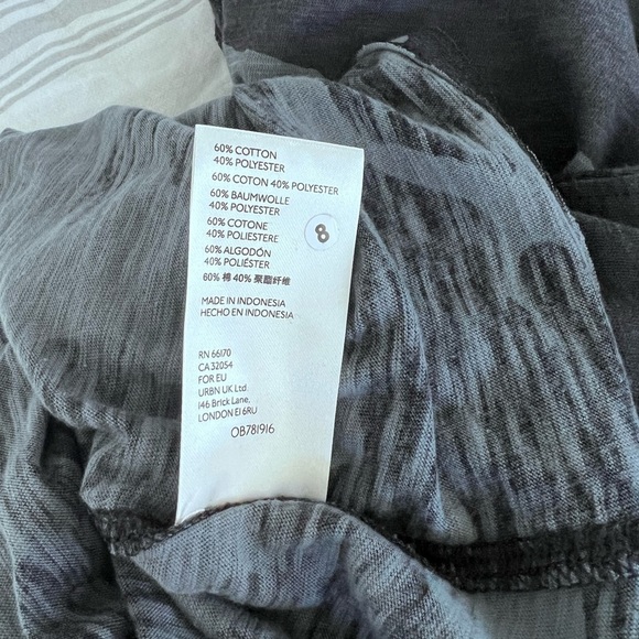 FREE PEOPLE WE THE FREE SZ S CAMO TEE RAW EDGES ROLLED SLEEVES SHEER LIGHTWEIGHT - Picture 7 of 10